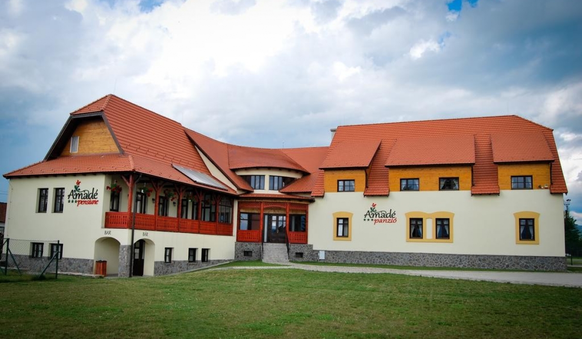 Amadé Panzió és Étterem Madéfalva