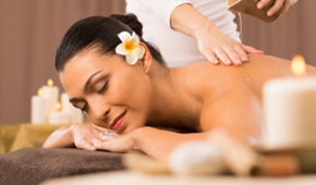 Stresszoldó kikapcsolódás bőrtápláló masszázzsal